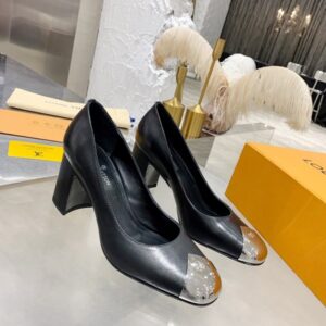 Louis Vuitton Women's Black Pumps 7.5cm Round Toe Elegant Leather Footwear