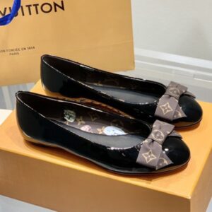 Louis Vuitton Women's Flat Shoes Leather Fashion Footwear Luxury Design